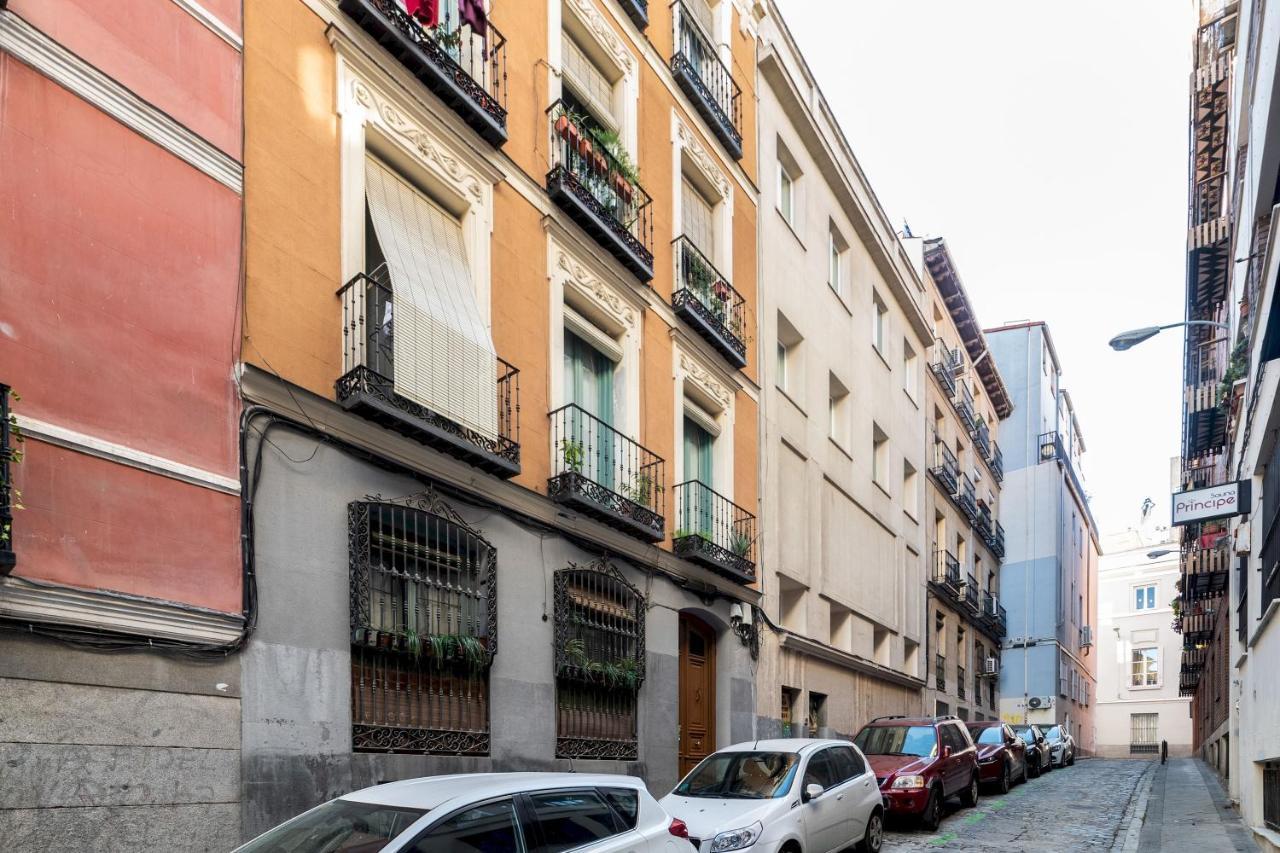 Travesia De Las Beatas Madrid Bagian luar foto